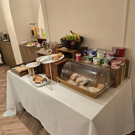Adore Hotel Wlora