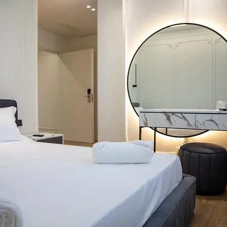 Adore Hotel Wlora